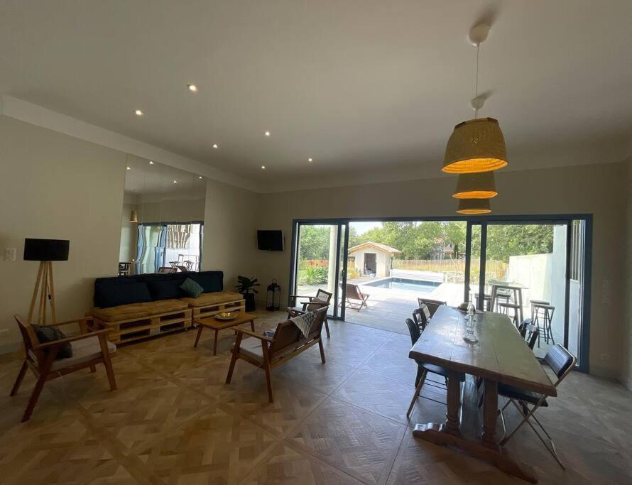 Le Pavillon D'Ete 4* - Elegant Et Lumineux Vila Saint Alban Auriolles Exterior foto